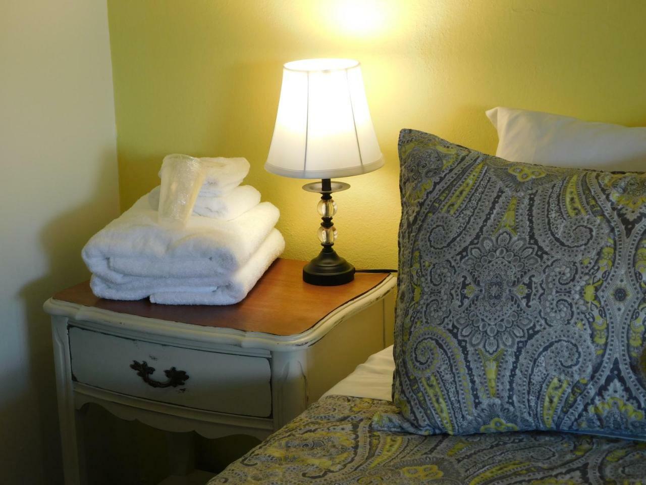 Spruce Pine Inn Екстер'єр фото